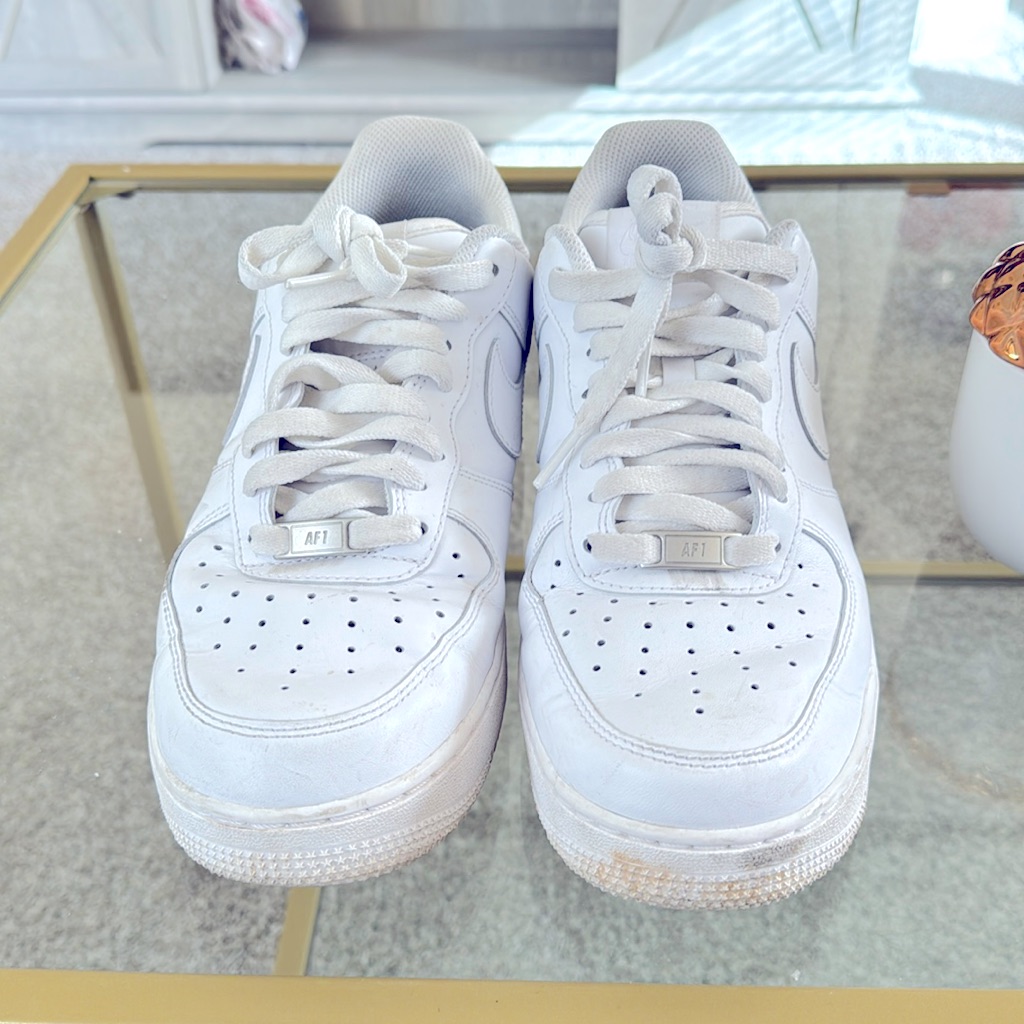 Us Size 9 Air Force 1s Very Lightly Worn And Very Clean Us Size 9 Air Force 1s Very Lightly Worn And Very Clean